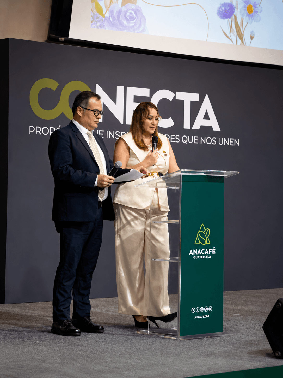 Conferencias y talleres presenciales con Alejandra Zúñiga